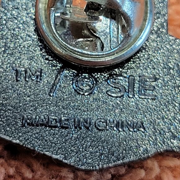 PlayStation Logo Pin - Picture 3 of 4